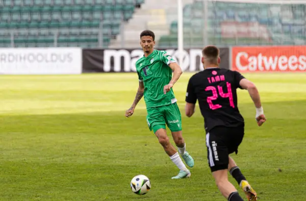 Heitor transfers to Hungarys top football league for enhanced career opportunities.